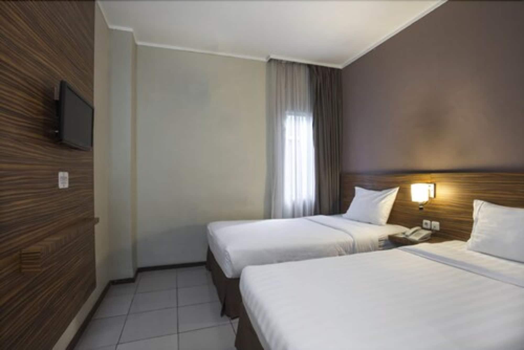 Lorin Sentul Hotel Bogor Ngoại thất bức ảnh