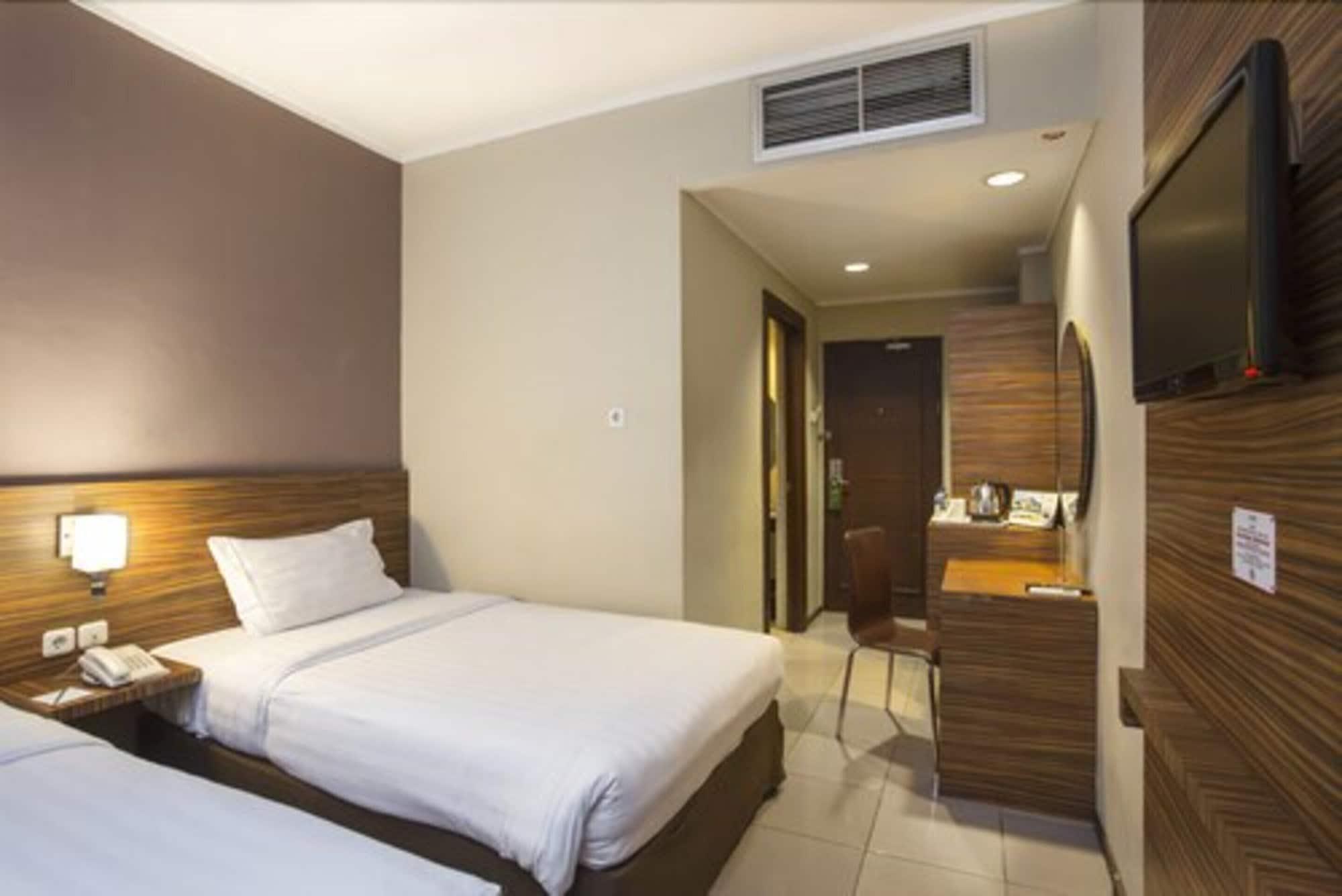 Lorin Sentul Hotel Bogor Ngoại thất bức ảnh