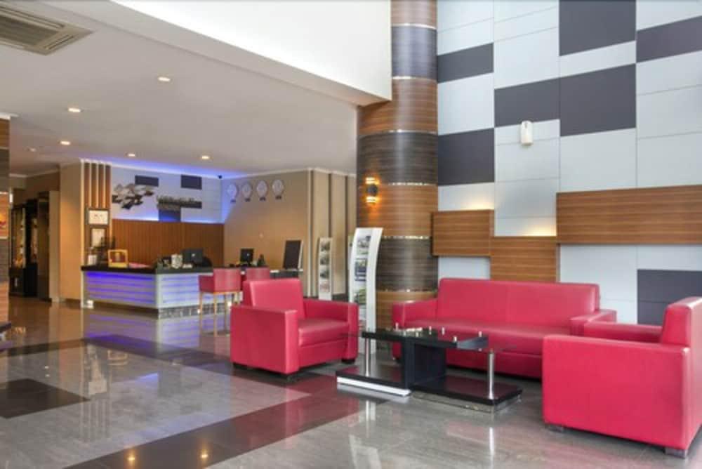 Lorin Sentul Hotel Bogor Ngoại thất bức ảnh